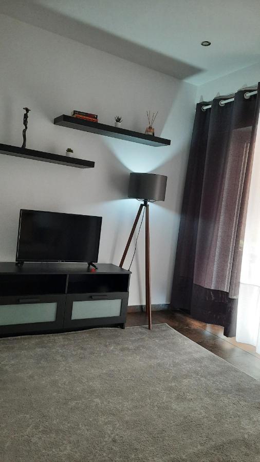 Glyfada Vacation Apt Apartment Athena Bagian luar foto